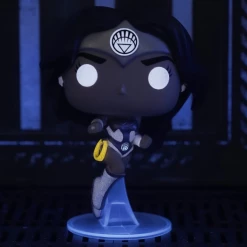 Funko Wonder Woman 80th Anniversary - White Lantern (Glow) US Exclusive Pop! Vinyl [RS] Funko Pop! Vinyl Commons Collection
